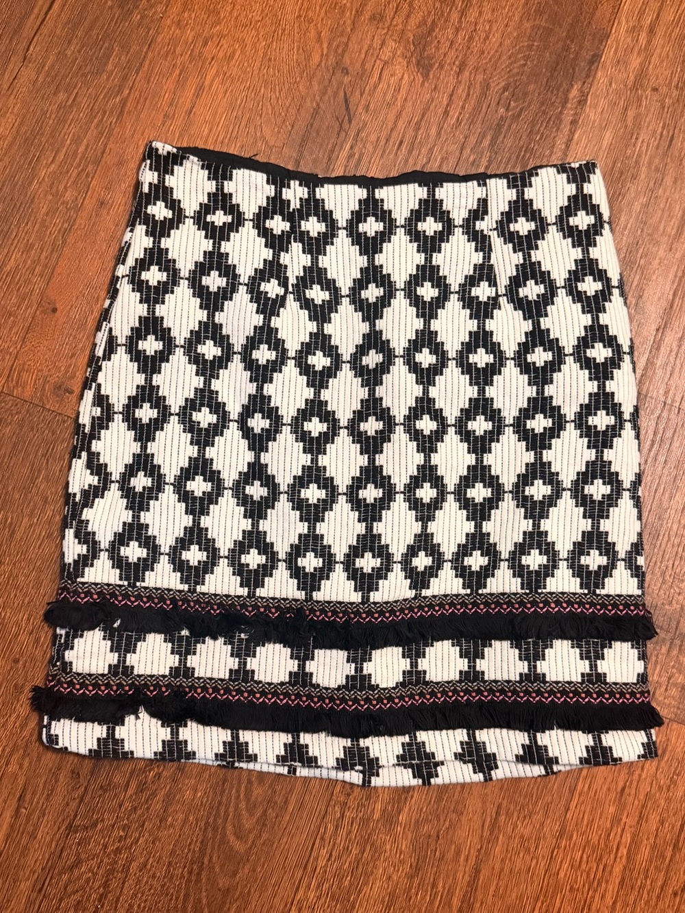 Black & White Geometric Knit Mini Skirt